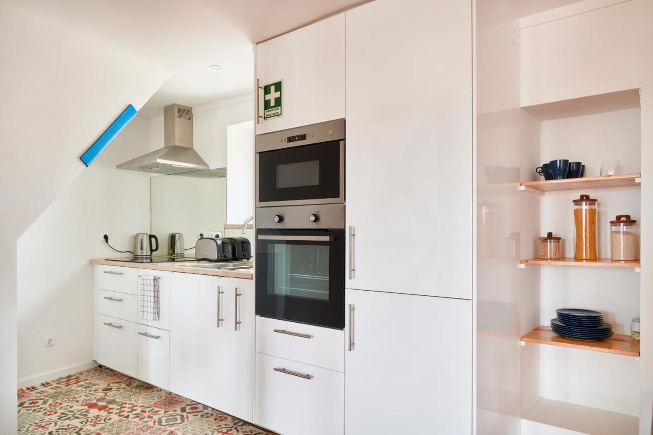 Cozy Flat In Santa Apolonia Apartman Lisboa Kültér fotó