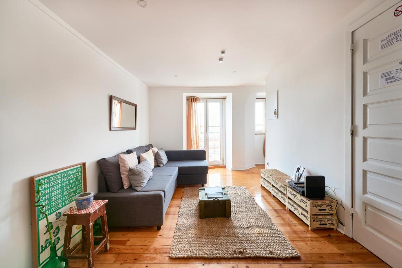 Cozy Flat In Santa Apolonia Apartman Lisboa Kültér fotó
